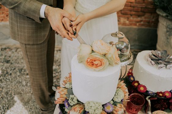taglio della torta matrimonio